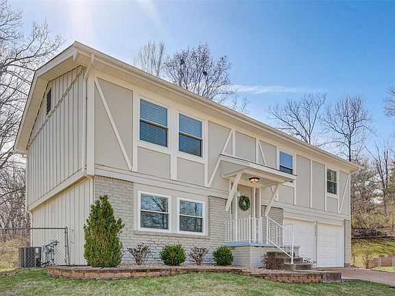 3rd image of 6220 Brogan Dale Cir