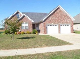 978 Wintercress Ln, Bowling Green, KY 42104