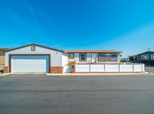 409 Sandstone Dr, Santa Ana, CA 92704