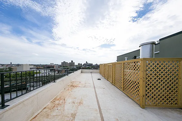 Rented by Nooklyn NYC LLC | media 22