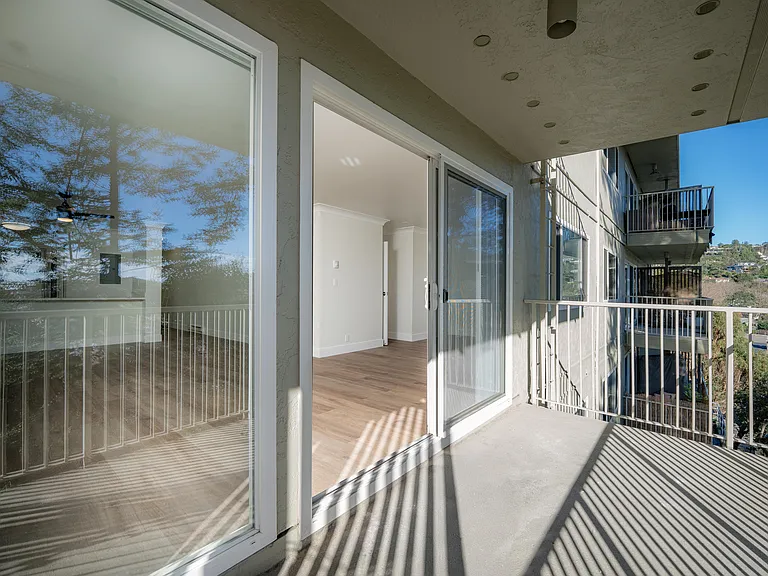 Aqua Vista #203 balcony Aqua Vista #203 balcony