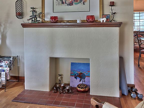 4th image of 315 Hermosa Dr NE