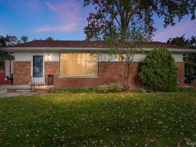 17082 W Thirteen Mile Rd, Beverly Hills, MI, 48025