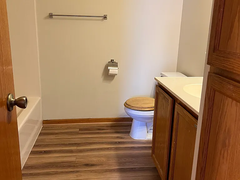 428 Appleblossom Ln W #1 — Photo 3