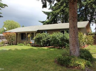 2487 Canterbury St, Eugene, OR 97404