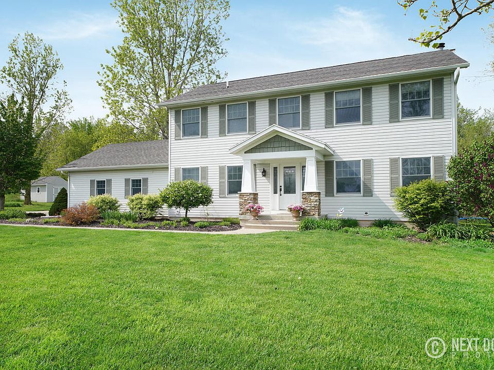 1st image of 10801 Whispering Valley Ln