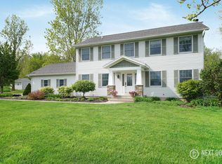 10801 Whispering Valley Ln, Middleville, MI 49333