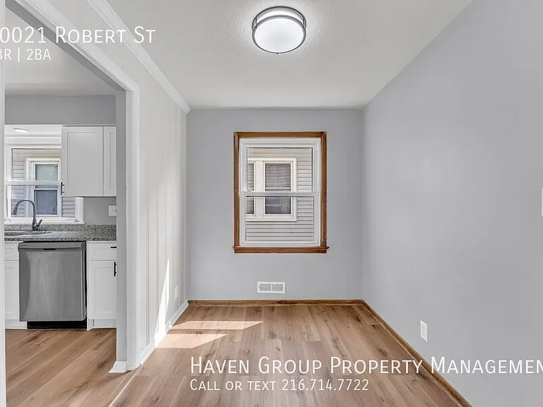 30021 Robert St — Photo 8