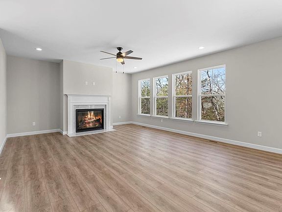 3rd image of 1 Waterford Ii Lakeview Farms