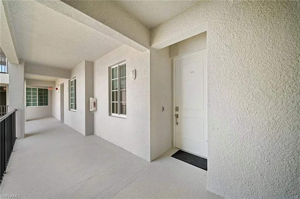 2 bed, 2.0 bath, 1120 sqft, $6,000 — Photo 4