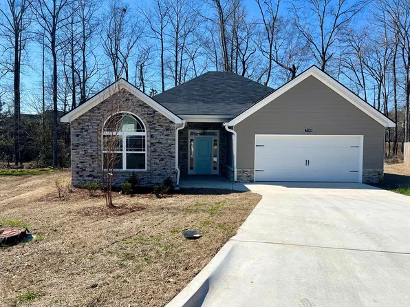 7288 Pine Chase Dr, Midland, GA 31820
