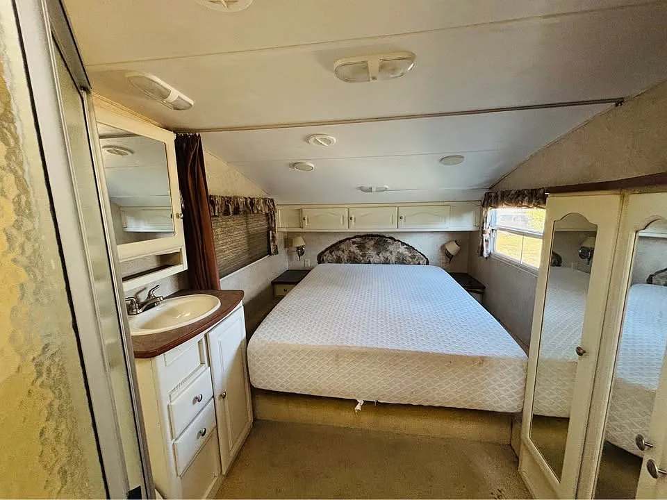 1 bed, $900 — Photo 3