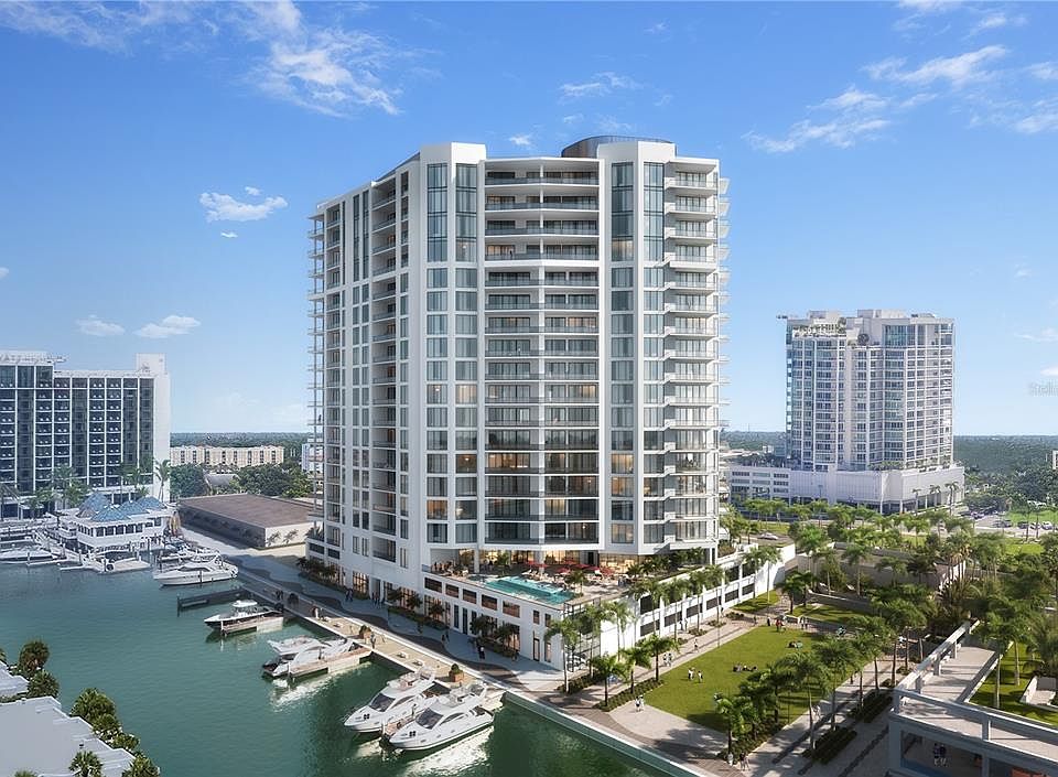 1st image of 555 Quay Cmns #902