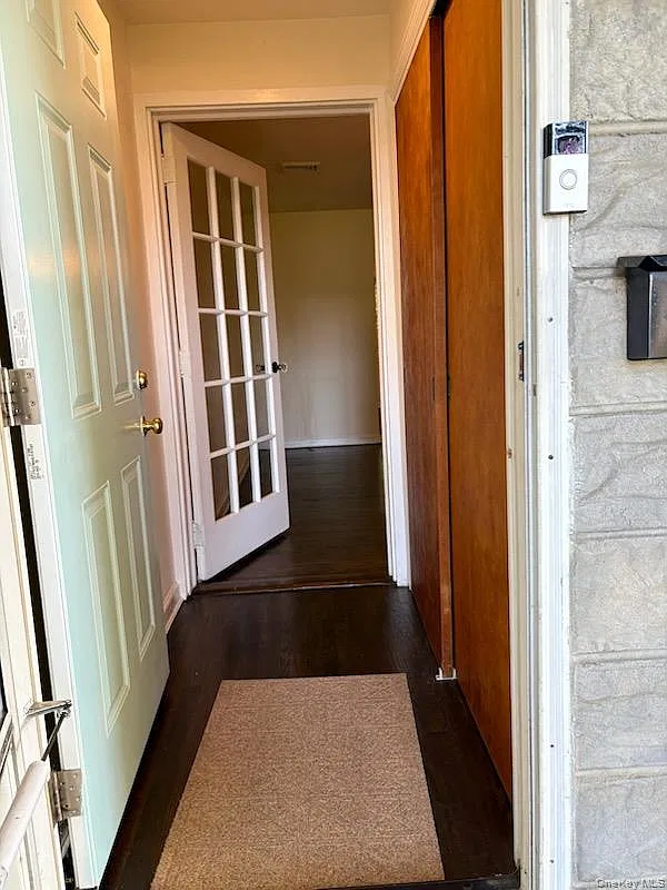 2 bed, 1.0 bath, 1600 sqft, $3,900 — Photo 2