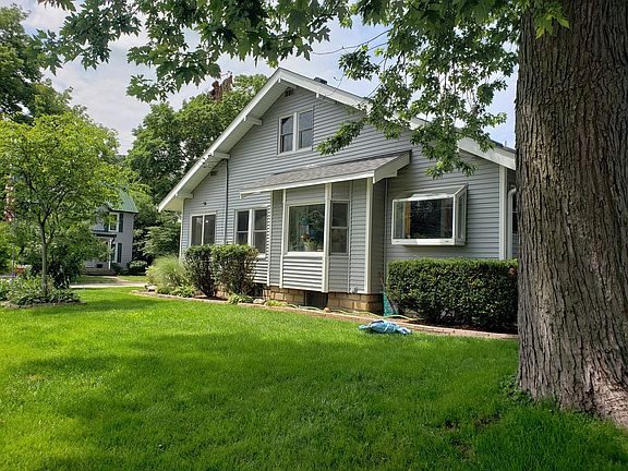 5th image of 826 Union St