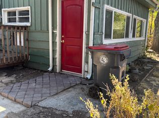 210 1/2 Lincoln St, Medford, OR 97501