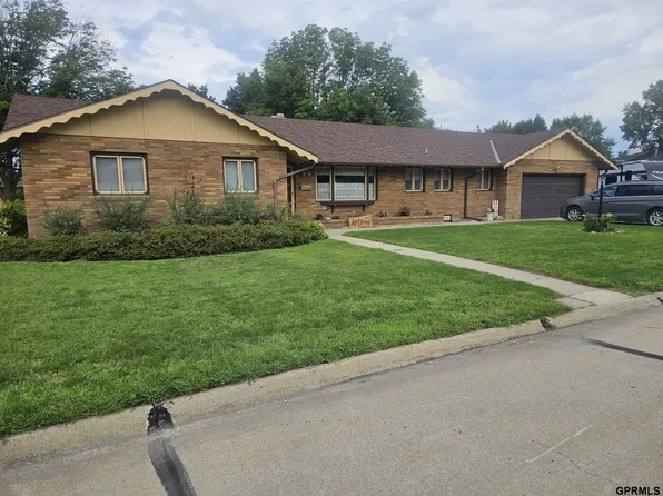 315 N 7th St, Lyons, NE 68038