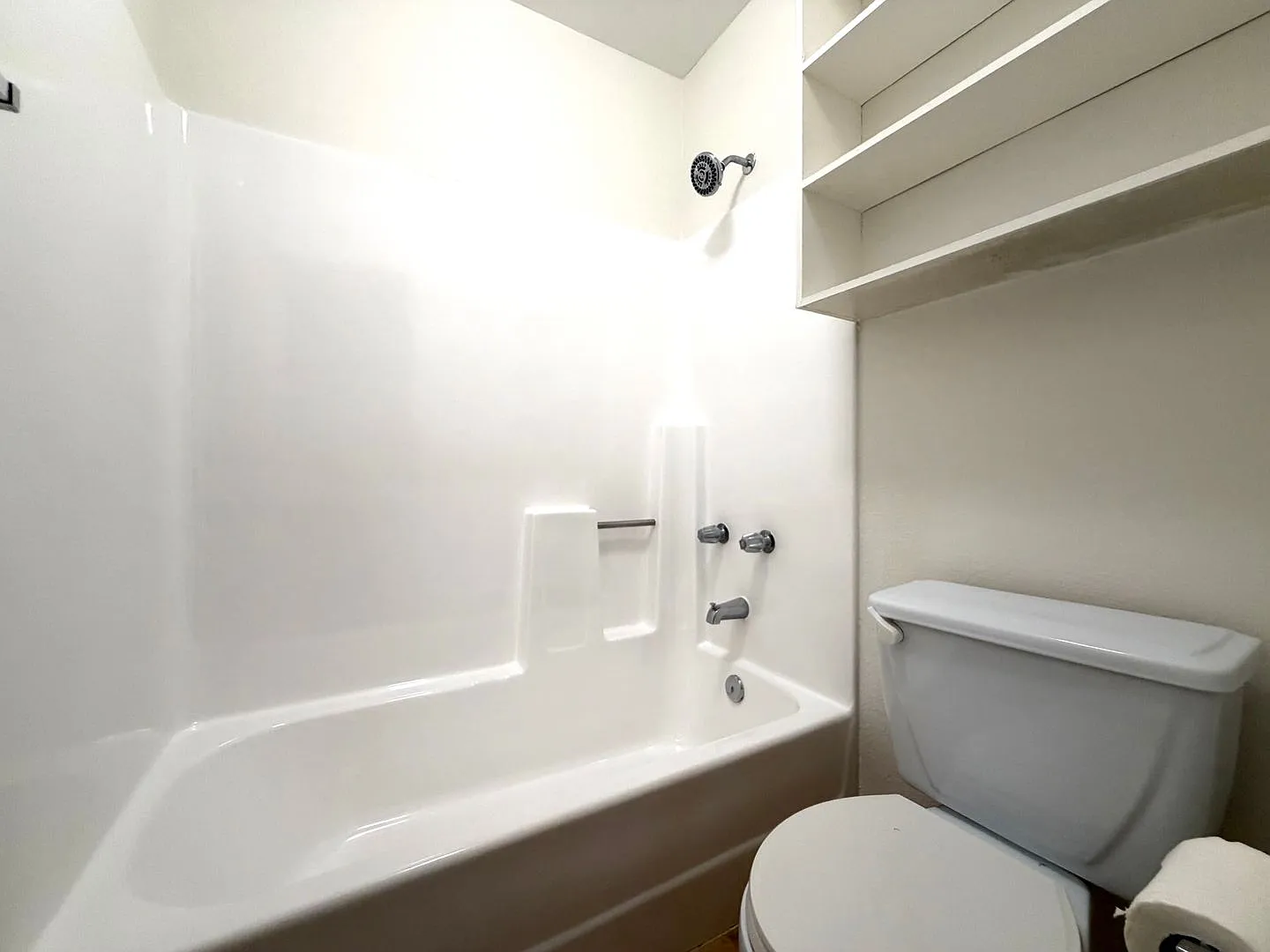 1 Bedroom, 1 Bathroom, 1 Parking (Pulua) — Photo 3