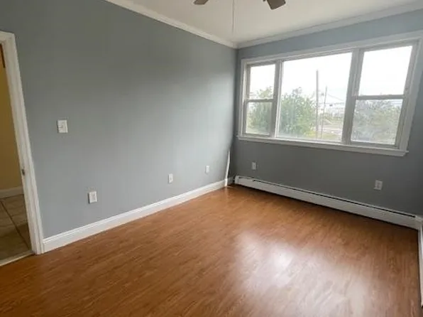 14 Meadow Street image 33 of 49