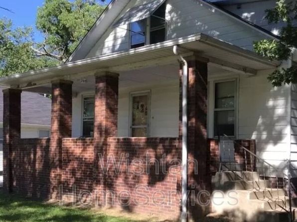 209 Chandler Blvd #C, Macomb, IL 61455