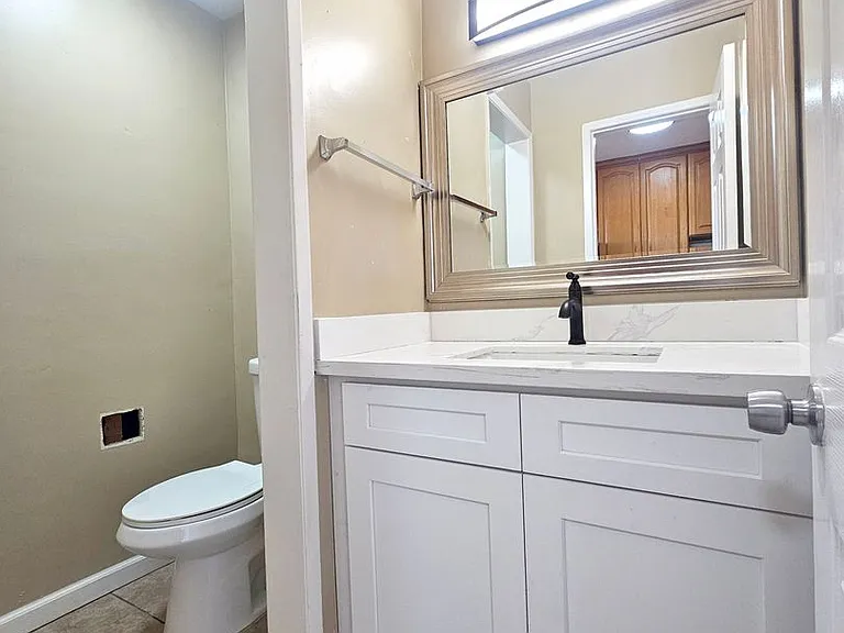 4538 Norwood St — Photo 8