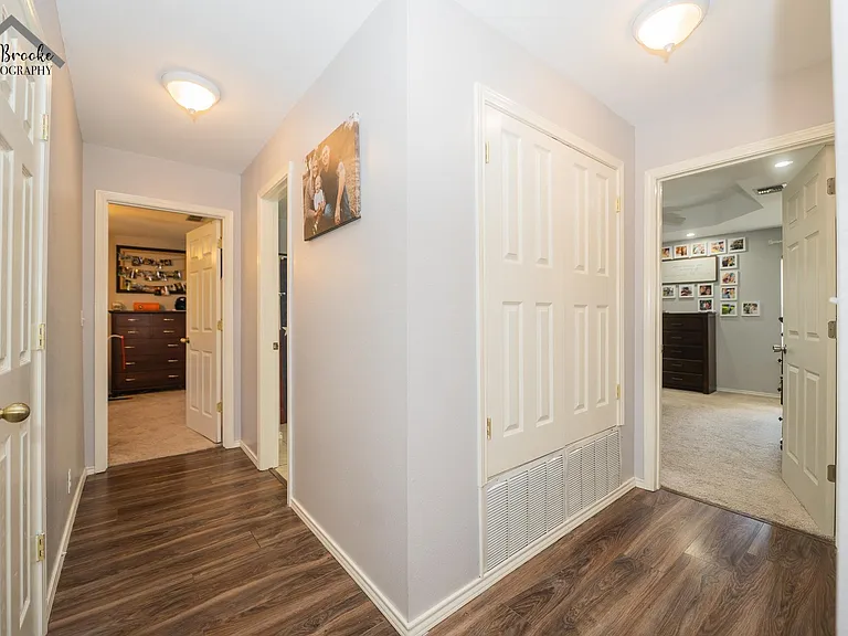 800 Shore Line Dr — Photo 18