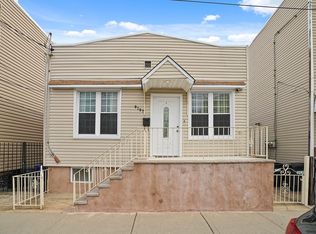61-07 56th St, Maspeth, NY