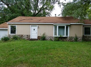 32200 Geneva Rd, Salem, WI 53168