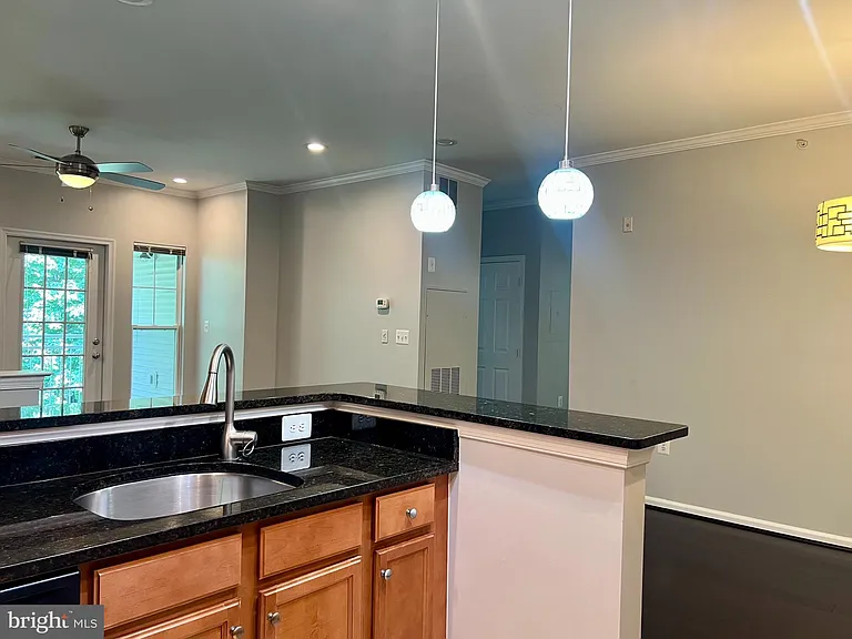 1509 N Point Dr #303 — Photo 10