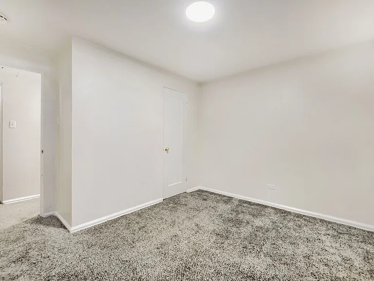 2505 S University Blvd — Photo 10