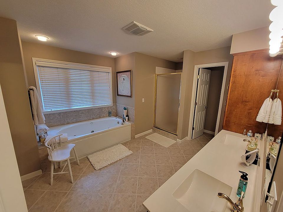 518 Tanglewood Ave, Sikeston, MO 63801 Zillow