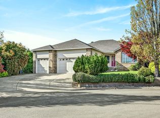 2855 Shanteal Pl, Medford, OR