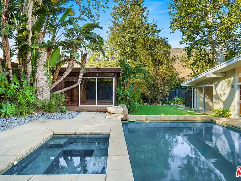 30725 Manzano Dr — Photo 5