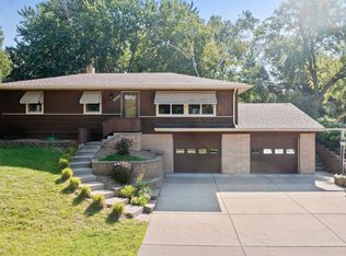 4038 Cranbrook Dr, White Bear Lake, MN 55110