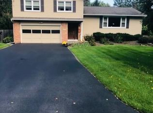 7722 Farley Ln, Manlius, NY 13104