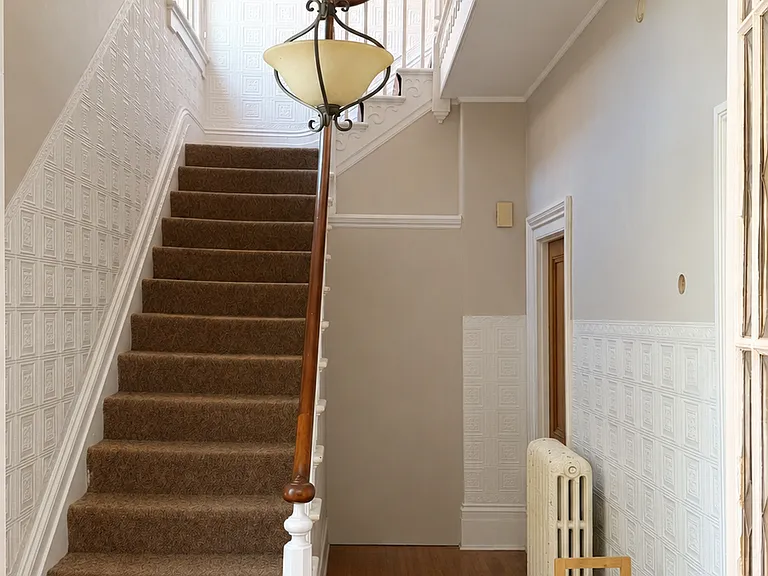 167 King St E #3 — Photo 2