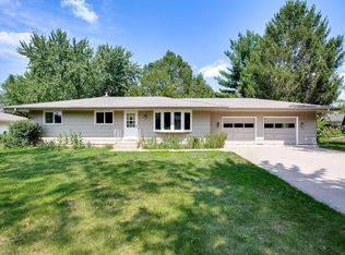 2597 Roth Pl, White Bear Lake, MN 55110