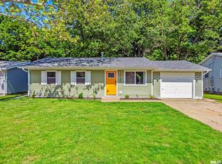 301 Gem St, East Peoria, IL 61611