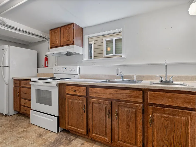 5138 S Myrtle St — Photo 7