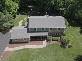 24 Hemlock Hill Rd, Upper Saddle River, NJ 07458