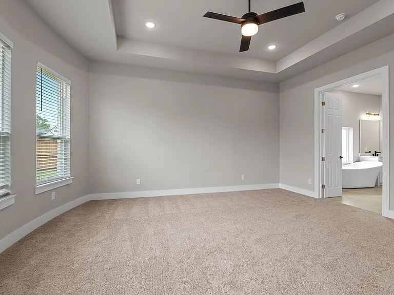 4318 Peachtree Ln — Photo 24