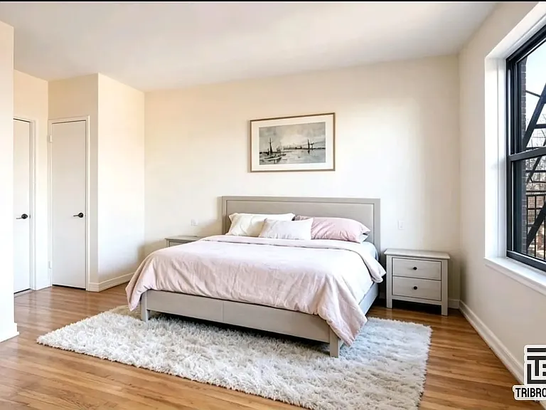 3223 Glenwood Rd #2R — Photo 2