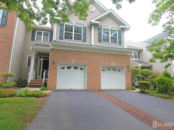 72 Truman Ave