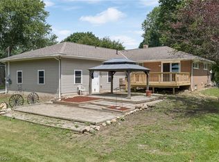 12685 Primrose Dr NE, Hartville, OH 44632