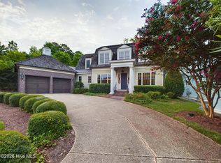 3724 Rolston Dr, Raleigh, NC 27609