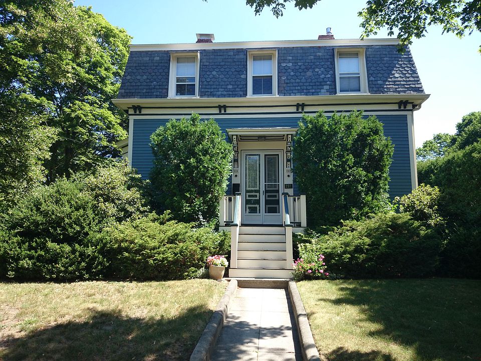 2nd image of 292 Park St