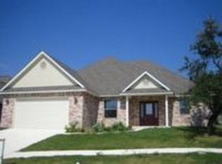 105 Los Cedros Loop, Kerrville, TX 78028