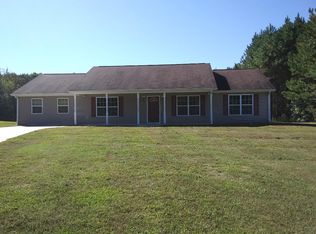 530 Midway Rd, Newnan, GA 30263