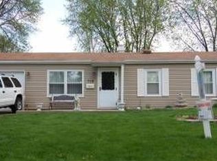 719 Russet Ln, Streamwood, IL 60107