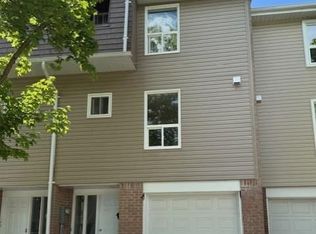 40 Ellis Dr, Brampton, ON L6T4C4